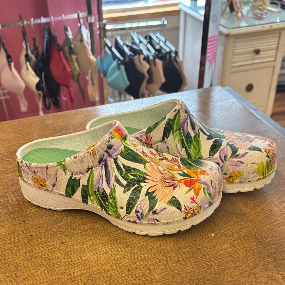 Dansko Floral Print Women's Clogs - Multicolor